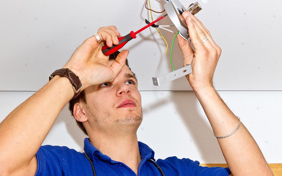 technicien électricien L'Île-Saint-Denis